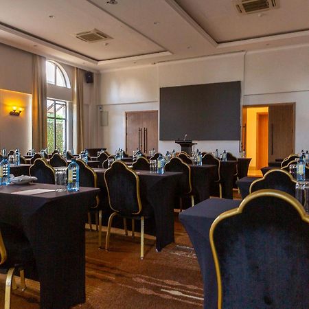 Alba Hotel Meru Екстер'єр фото