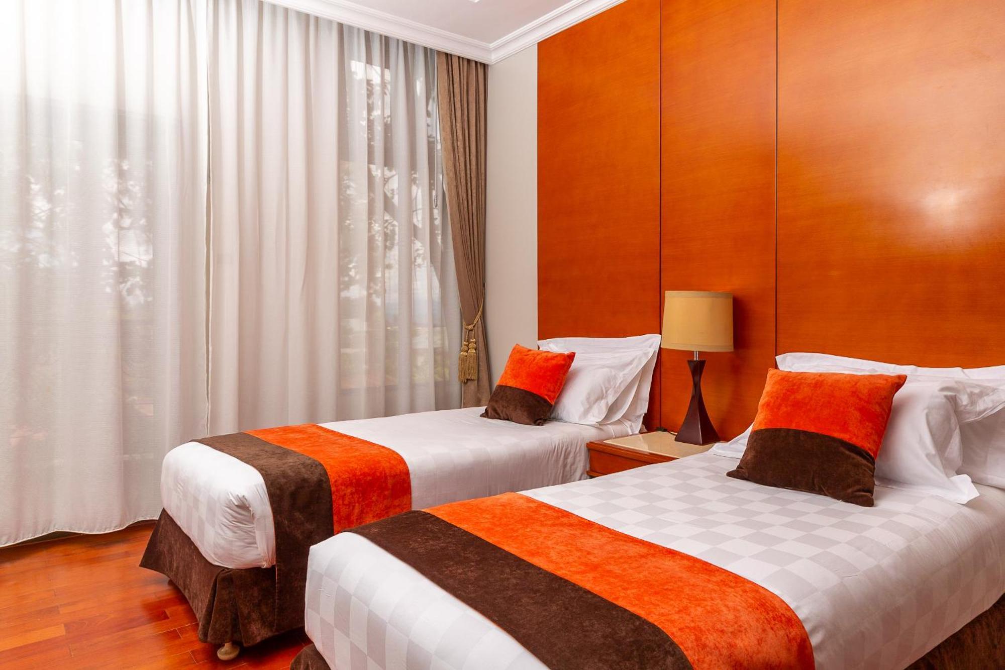 Alba Hotel Meru Екстер'єр фото