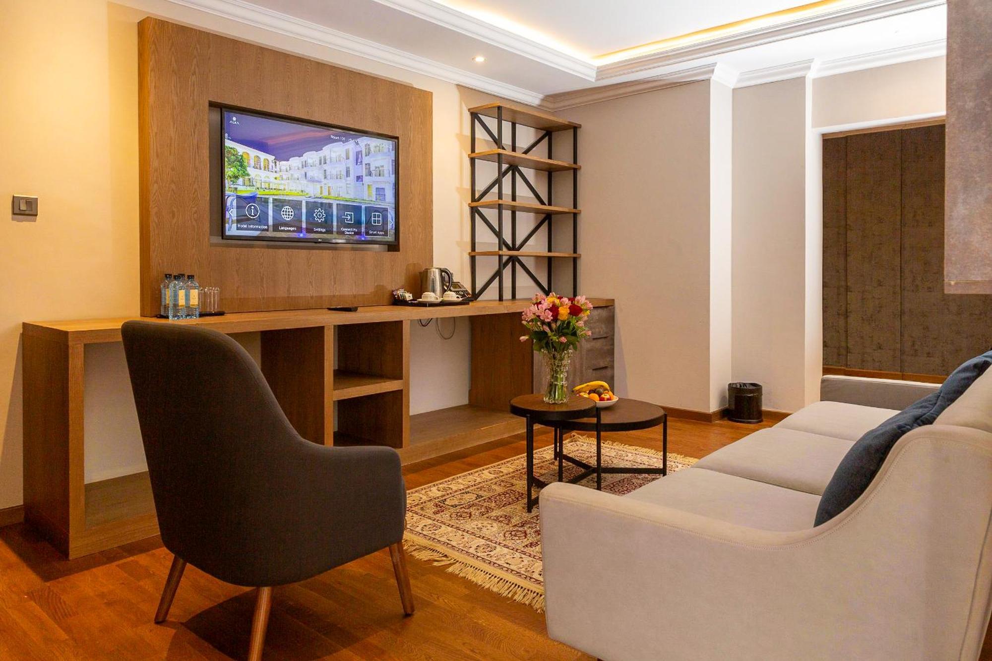 Alba Hotel Meru Екстер'єр фото