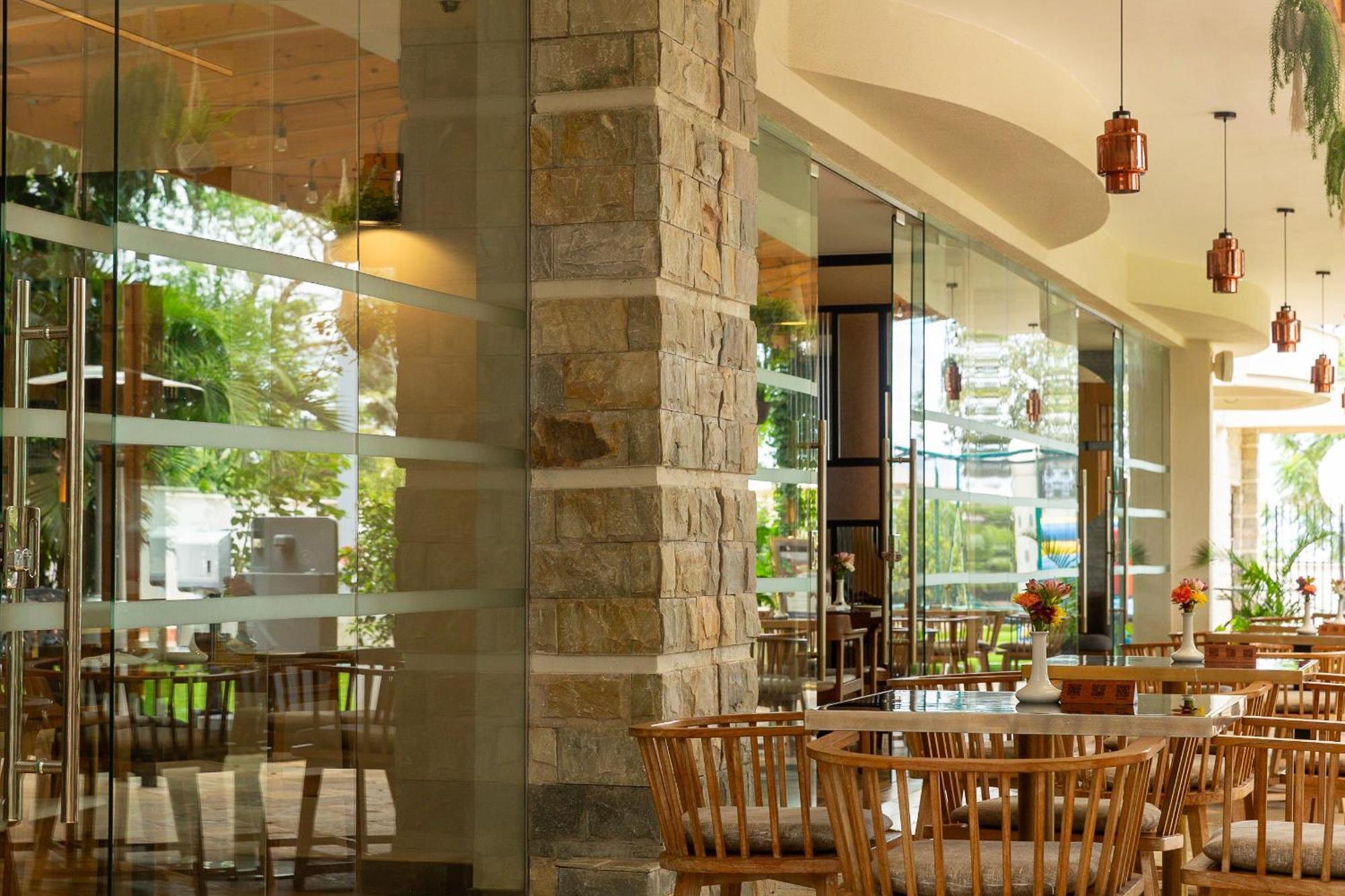 Alba Hotel Meru Екстер'єр фото