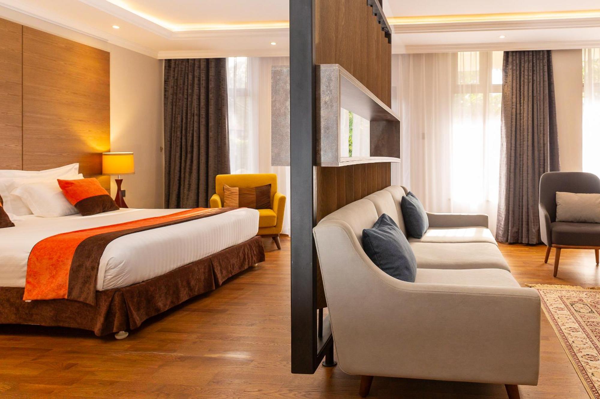 Alba Hotel Meru Екстер'єр фото