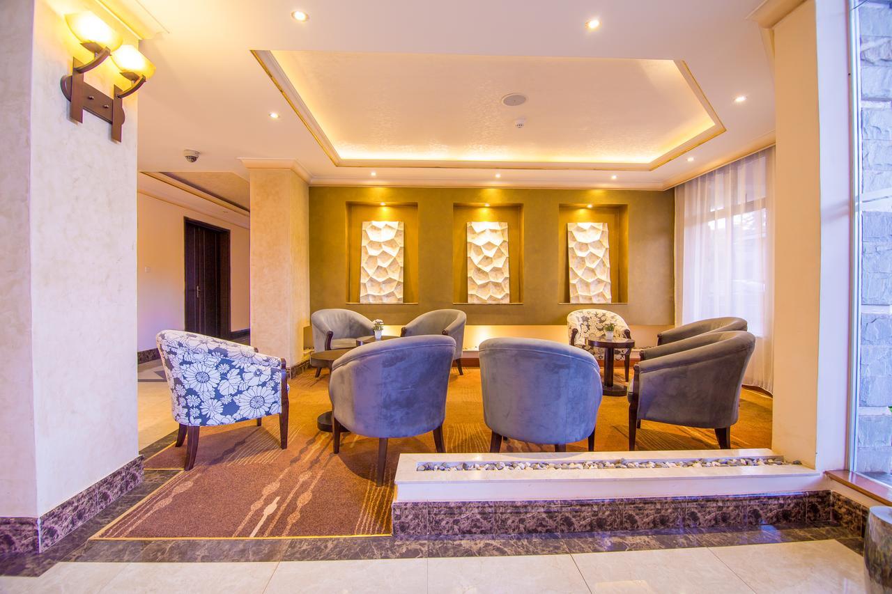Alba Hotel Meru Екстер'єр фото