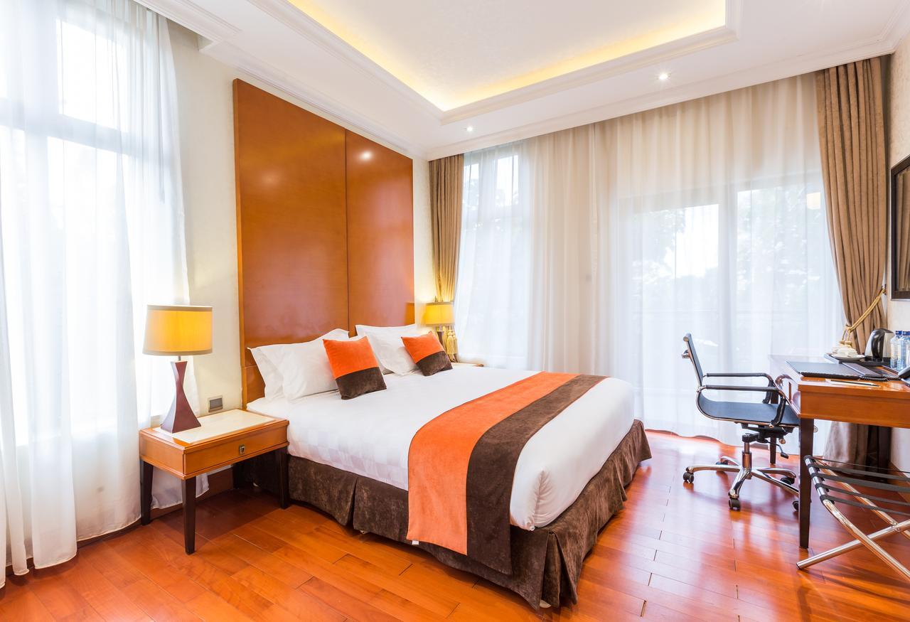 Alba Hotel Meru Екстер'єр фото