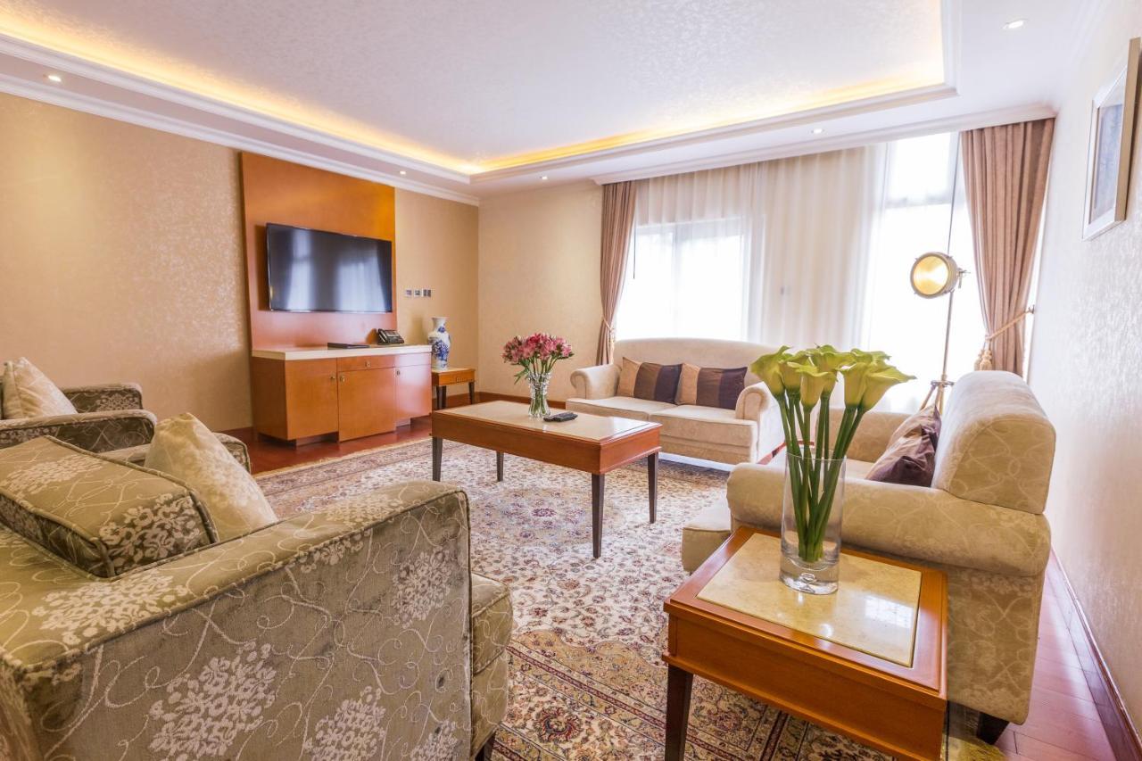 Alba Hotel Meru Екстер'єр фото